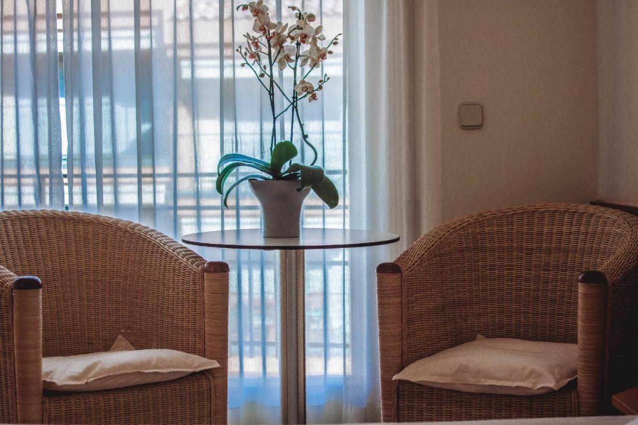 Hotel Ancora Паламос Екстериор снимка