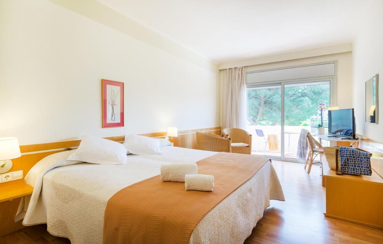 Hotel Ancora Паламос Екстериор снимка