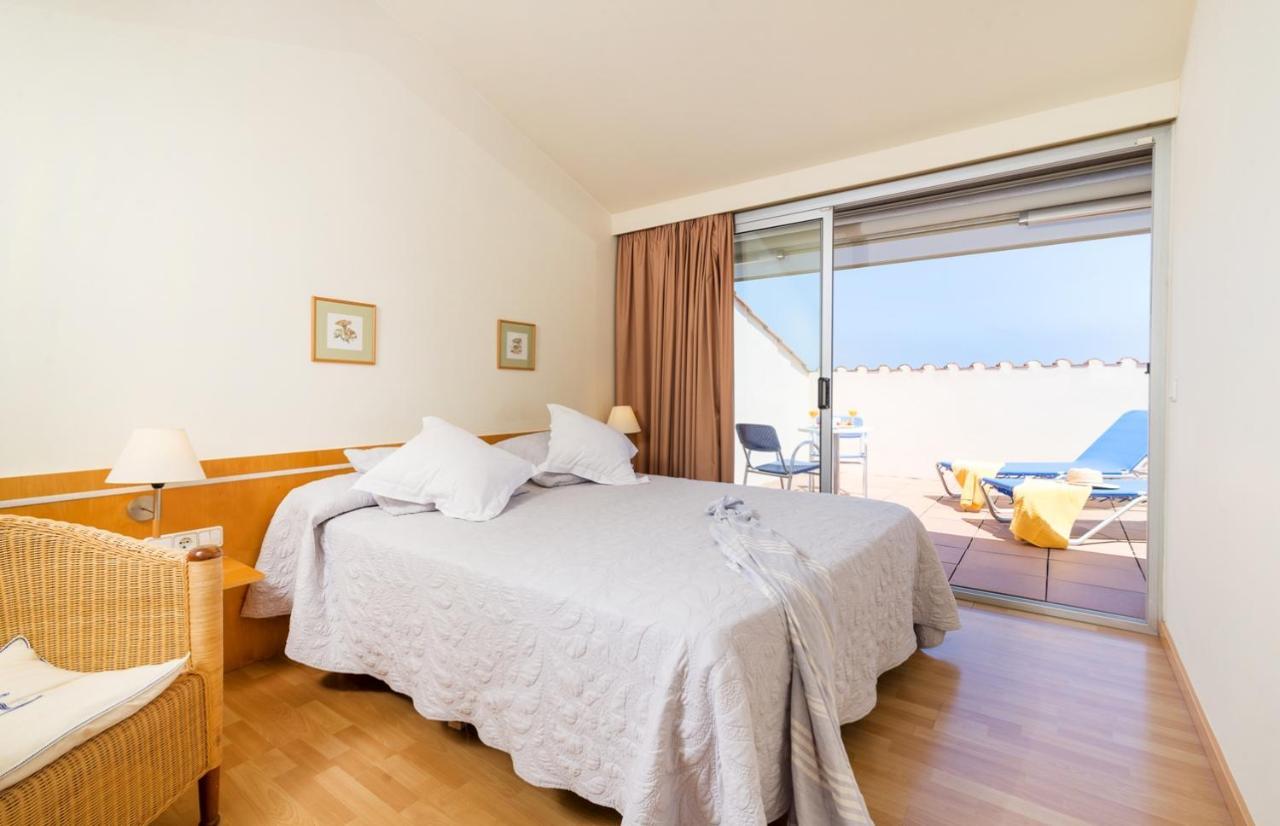 Hotel Ancora Паламос Екстериор снимка
